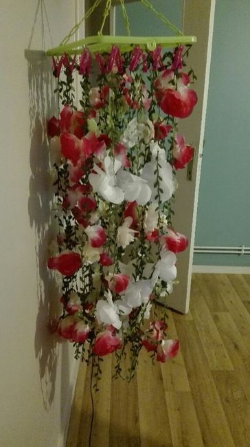 Guirlande de fleurs faites maison - 1