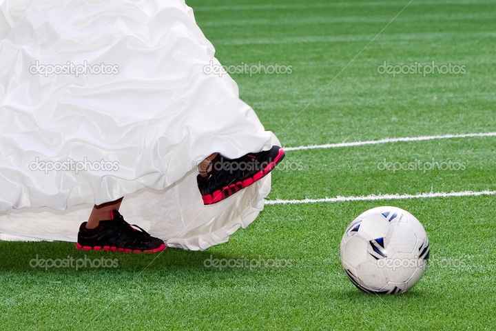 Match de foot le soir du mariage !