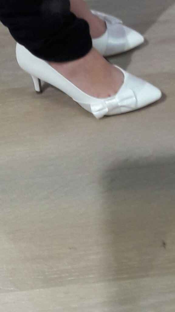 Chaussures trouvées - 1