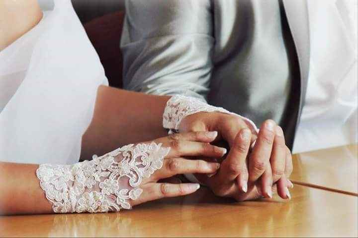 Gants courts, gants longs ou pas de gant du tout ? - 1