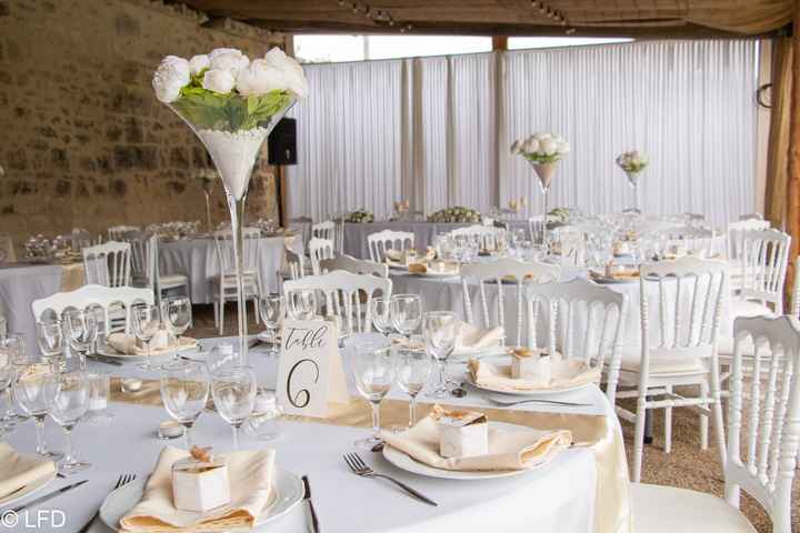 Pivoines blanches et ivoire - 1