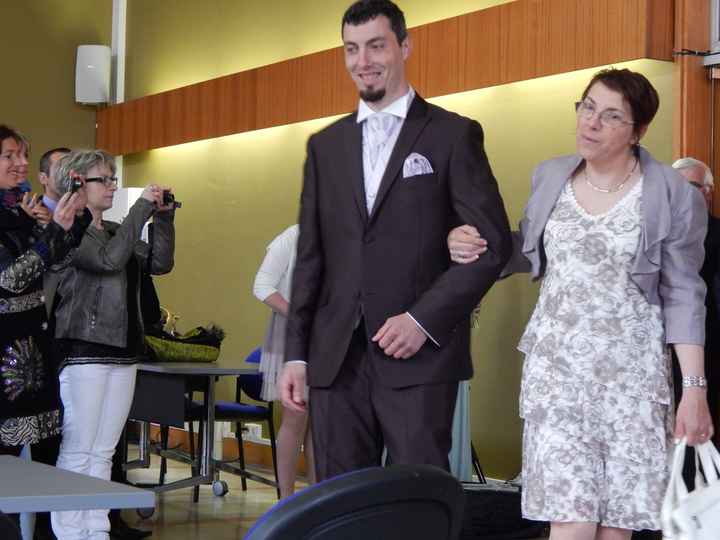 Le marié et sa maman