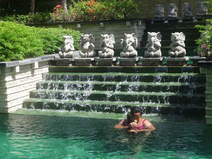 VDN - BALI - Balinese pool