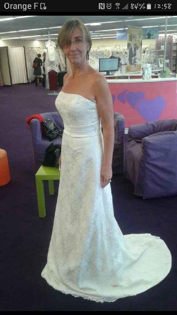 Quel magasin ou site  avez vous trouvé votre robe de mariéé - 1