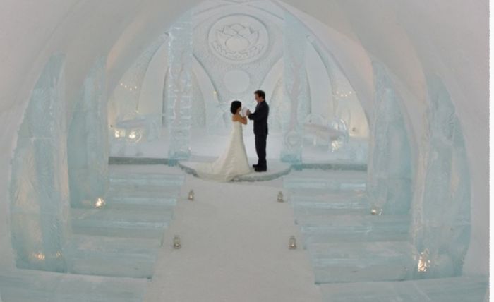 Mariage hivernal à l'hôtel de glace au Québec 5