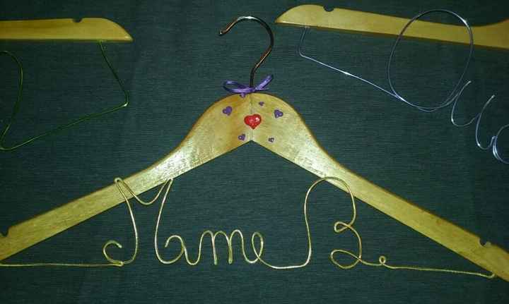 Cintres personnalisés officiellement finis! - 2