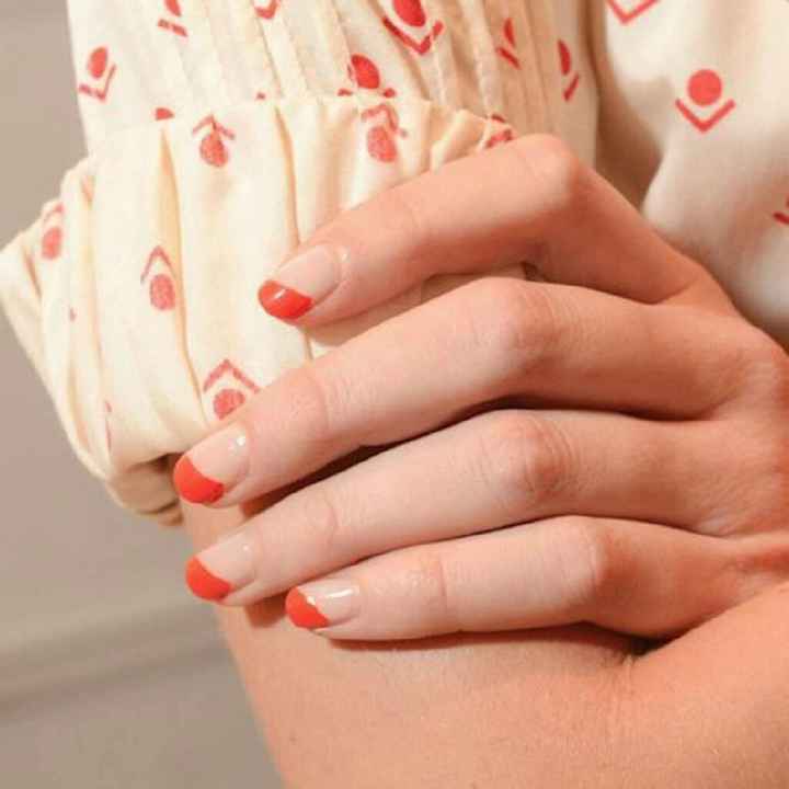 Ongles rouges ...? - 2