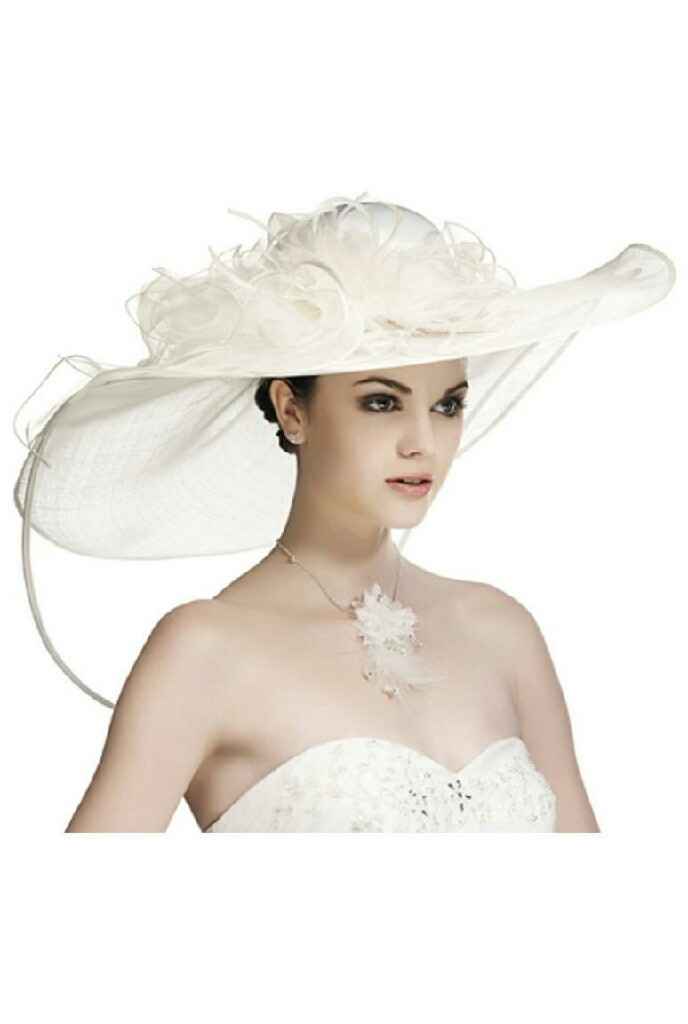 Mariées à chapeau. - 5