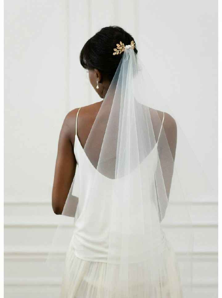 Coiffure : peigne + voile. - 5