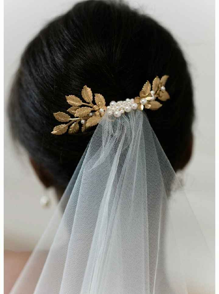 Coiffure : peigne + voile. - 6