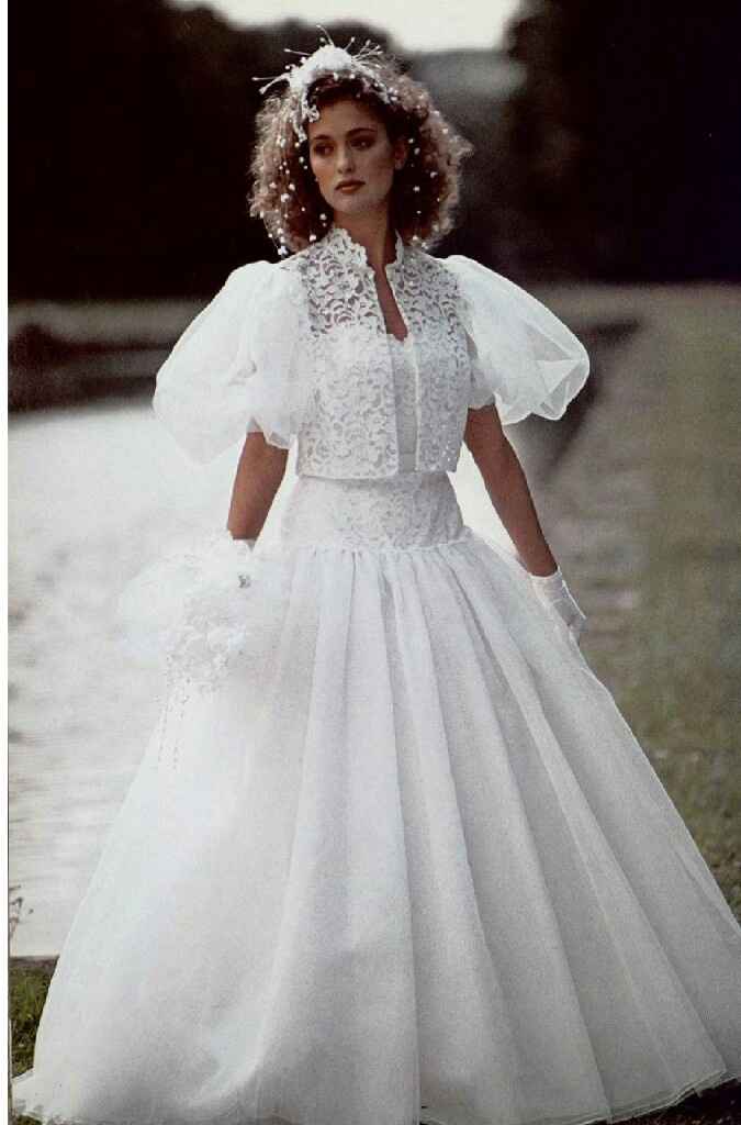 Petit délire : quel était le type de robe de mariée, l'année de ma naissance ? ( Oui, je sais, je ne