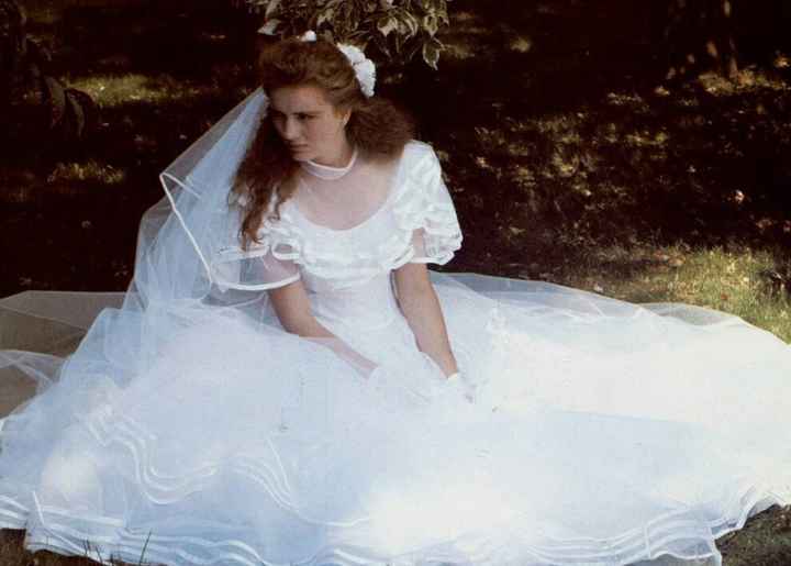 Petit délire : quel était le type de robe de mariée, l'année de ma naissance ? ( Oui, je sais, je ne