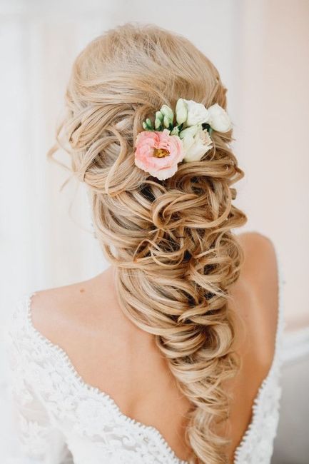 Des idées coiffure "champêtre" pour cheveux très longs ? - 4