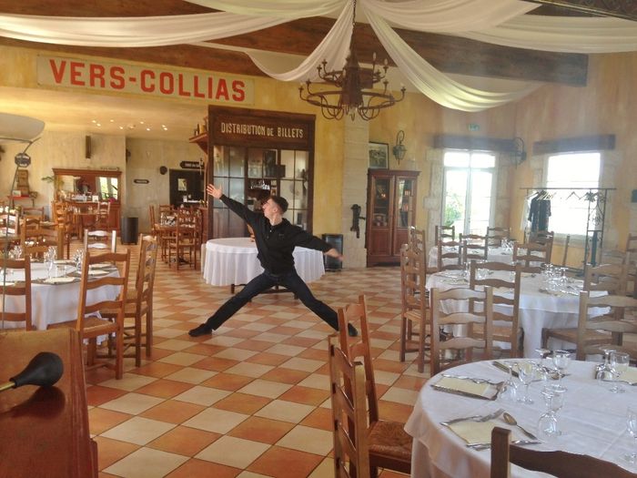 Notre salle, ancienne gare, et Chéri qui se croit dans dirty dancing x) 