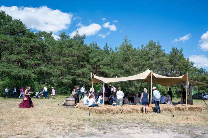 Cérémonie laïque sous tivoli/barnum/tente - 1