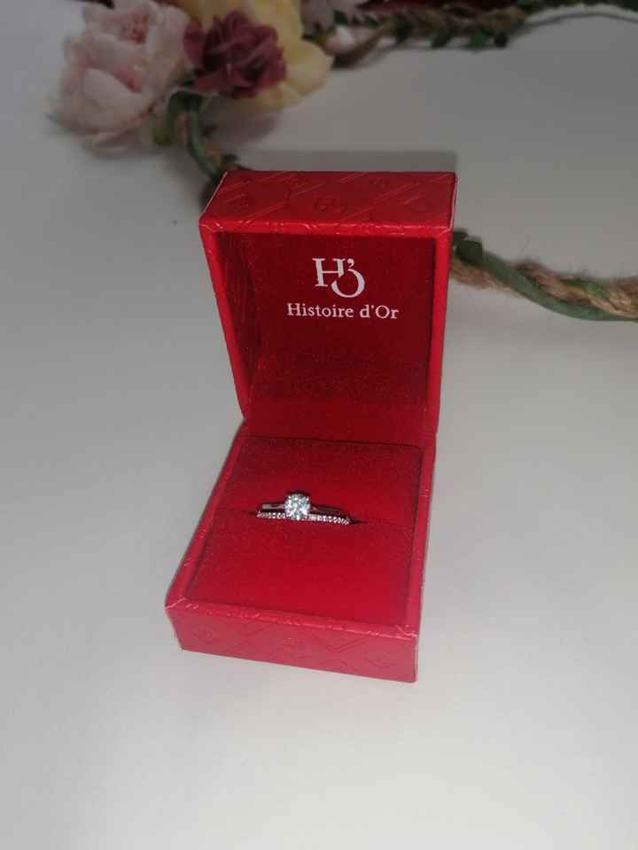 Ta bague de fiançailles sur le Pinterest de Mariages.net ça t'intéresse ? ❤️ - 1