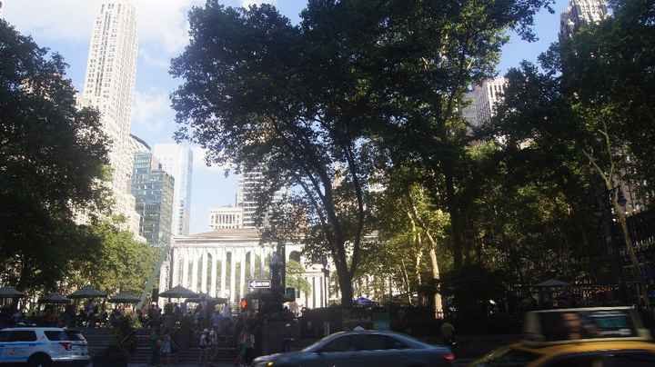 Bryant's park et la bibliothèque nationale