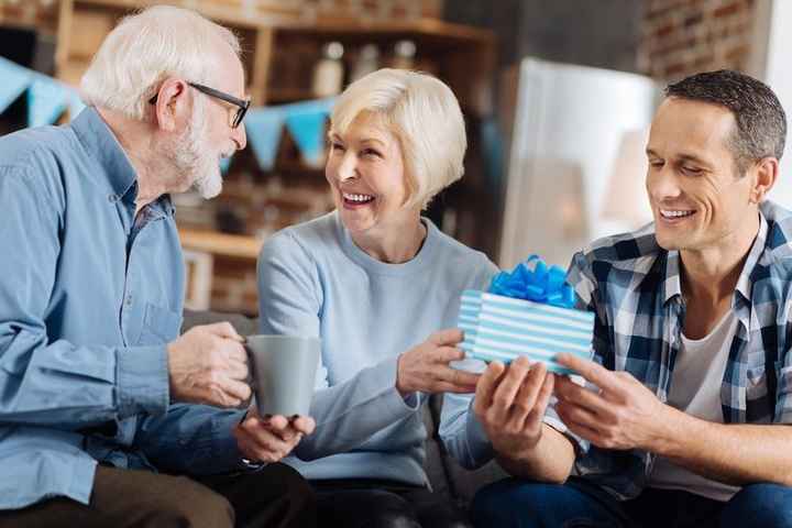 Ta moitié as-il/elle fait bonne impression à tes parents la première fois ? 🎨 - 1