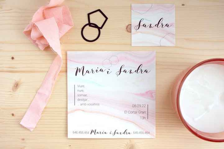 Les faire-parts : rond ou carré ? - 1