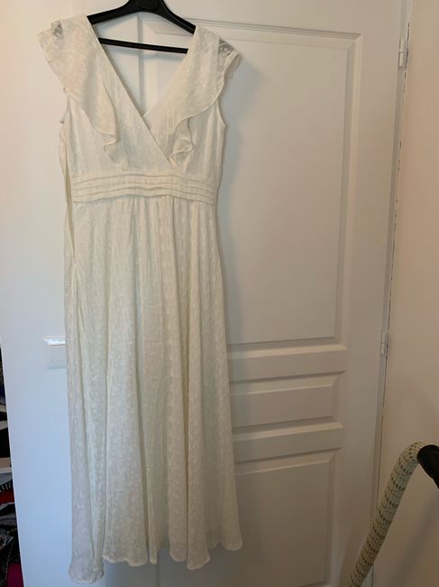 Tenue de la mariée pour le retour de mariage 3
