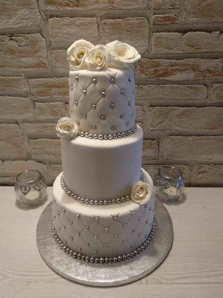 Mon wedding cake sera à ____ 🎁 - 1