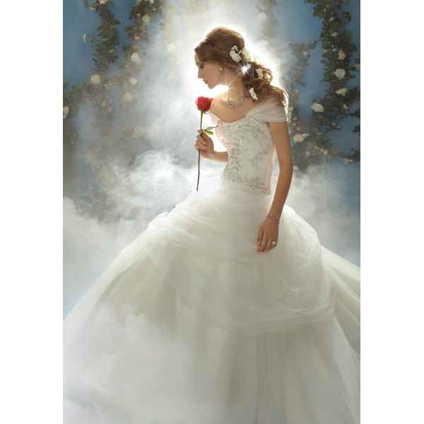 La Belle par Alfred Angelo