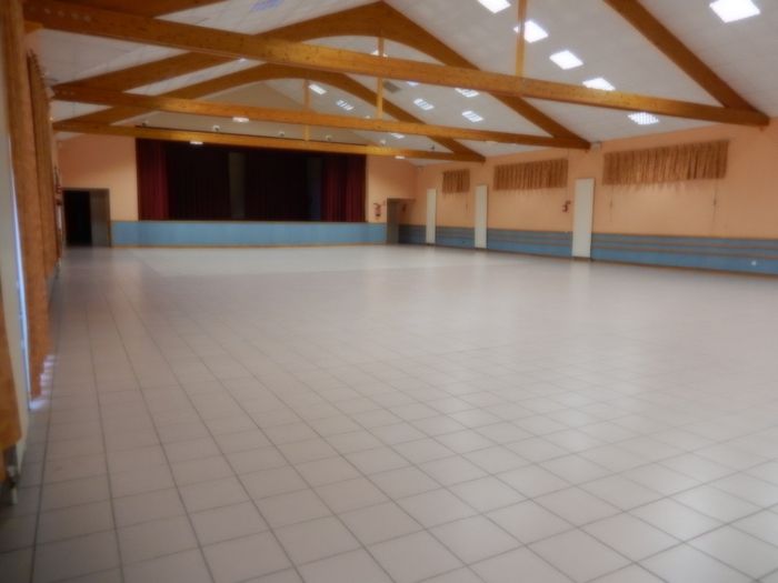 Notre salle-l'intérieur