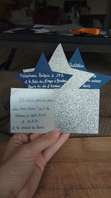 Faire-part sorti de l'enveloppe