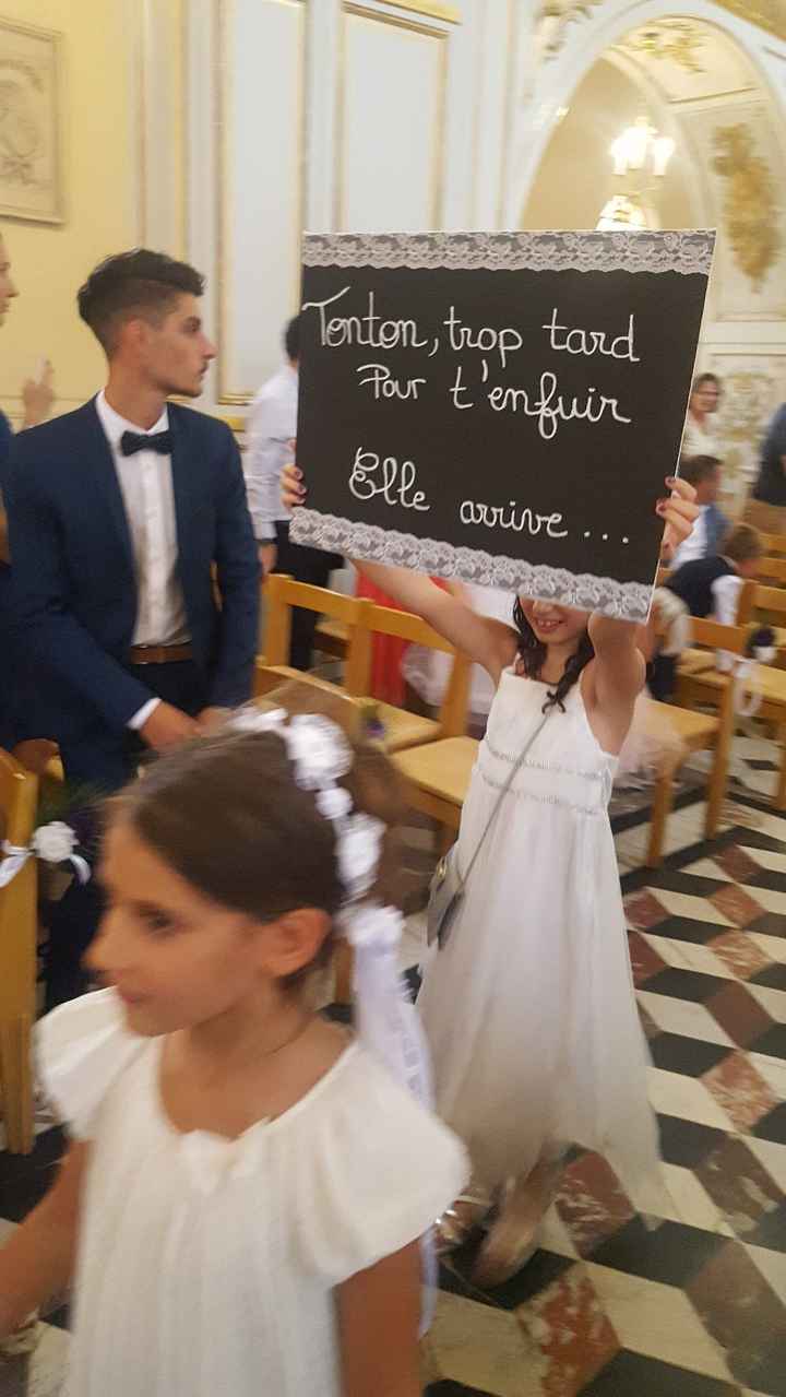 AVANT MON ENTREE EGLISE