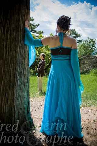 Jeux avec un gros arbre, notre ancrage à la terre!!!