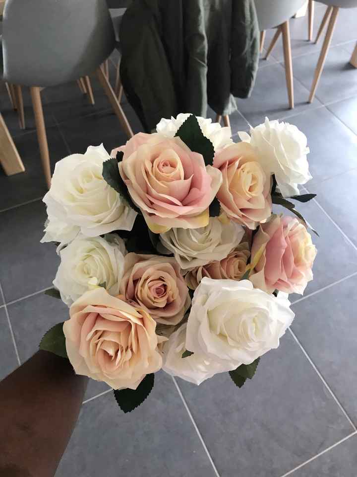 Centre de table en fleurs artificielles ? - 2