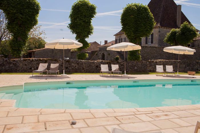 Mariage autour d’une piscine 18