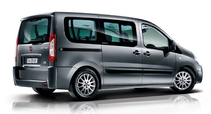 voiture 9 places