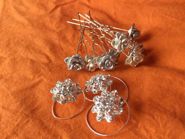 Bijoux de tête prêtés par ma super témoin 🤩😍 - 1
