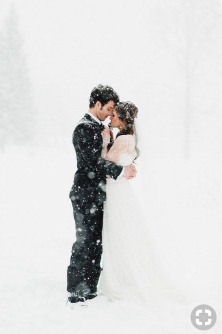 Des photos de couples sous la neige ❄️ 13