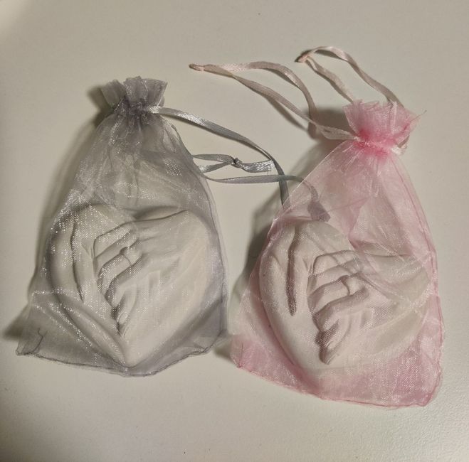 Les cadeaux des invité(e)s - 1