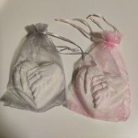 Les cadeaux des invité(e)s - 1