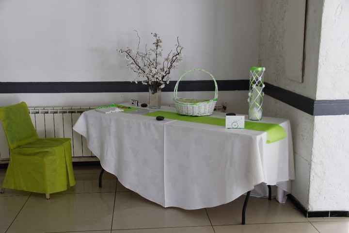 table urne, dragée, livre d'or