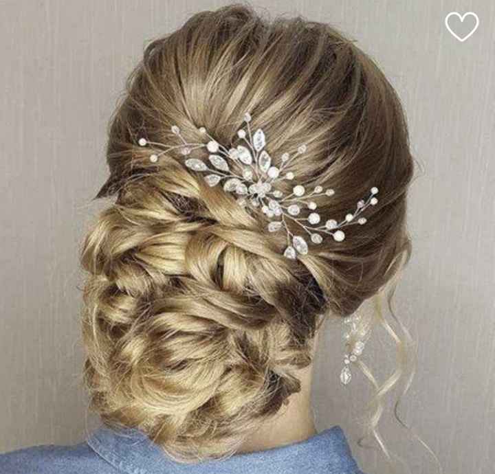 Couronne de fleurs ou bijou pour cheveu ? 🌸 - 1
