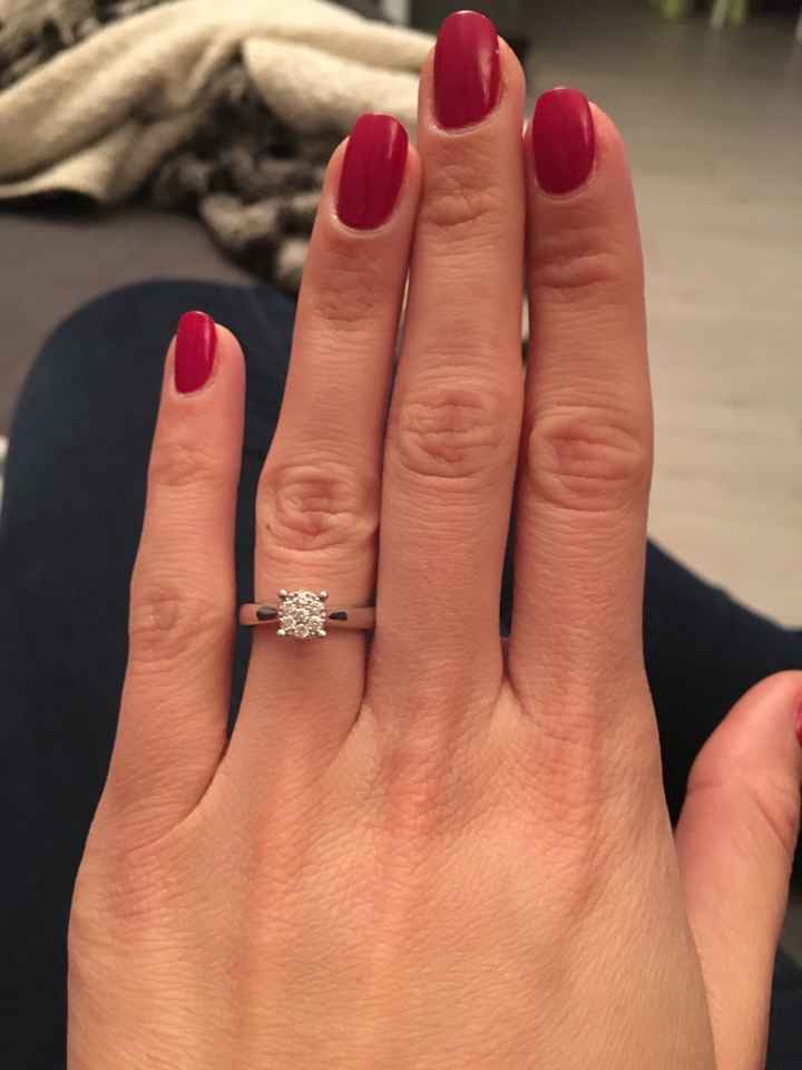 Avez-vous publié une photo de votre bague de fiançailles ? - 1