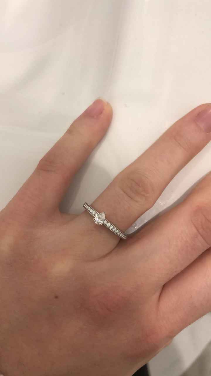 Ta bague de fiançailles sur le Pinterest de Mariages.net ça t'intéresse ? ❤️ - 1