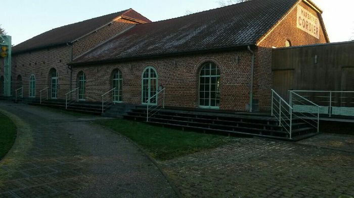 Château ou grange dans le Nord - 1