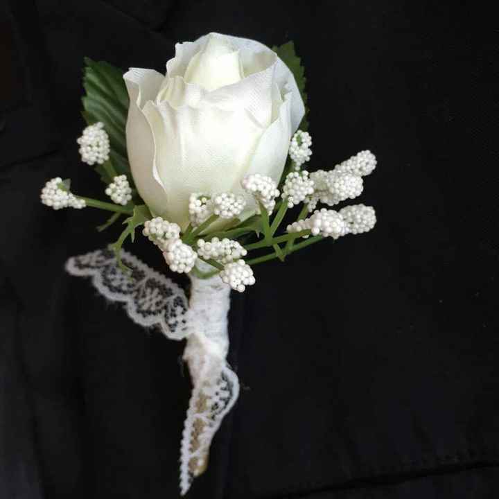  Boutonnières pour ces messieurs - 13