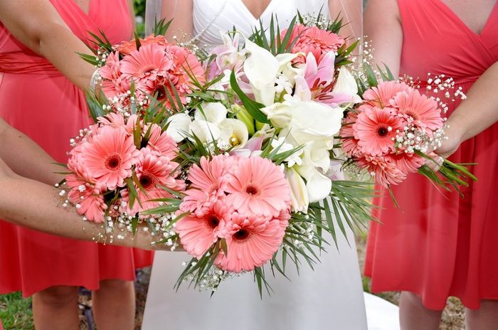 bouquet fun témoin et petites filles cortege