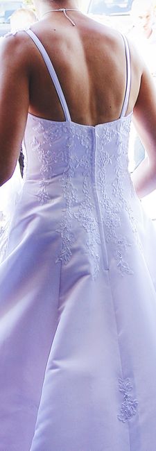 robe dos