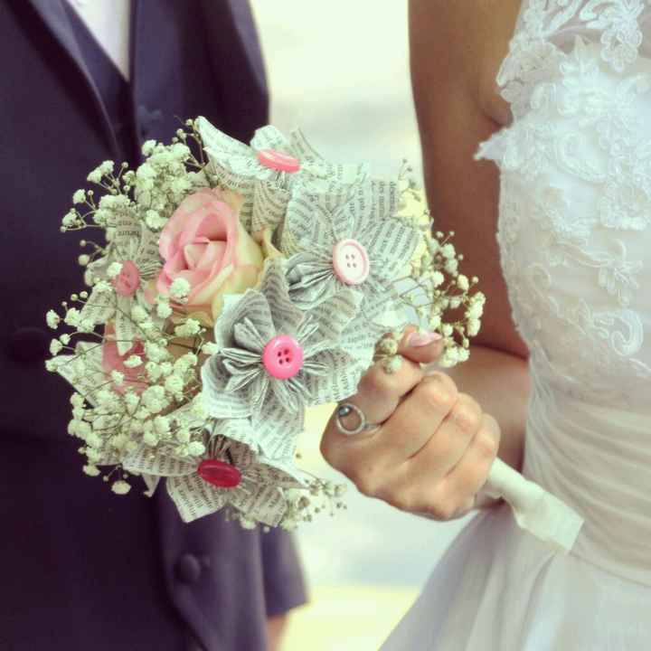 Qui a choisit de se marier avec un bouquet artificiel? - 1