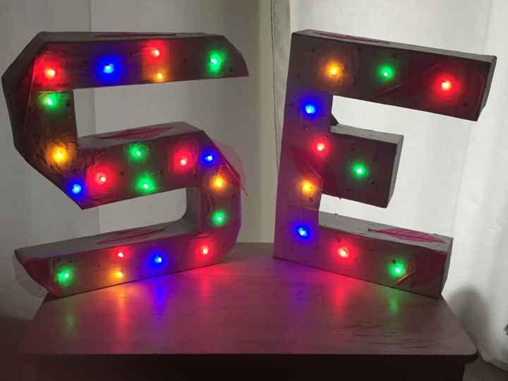 Notre 1er diy : les lettres lumineuses - 1