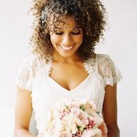 Coiffure afro naturelle