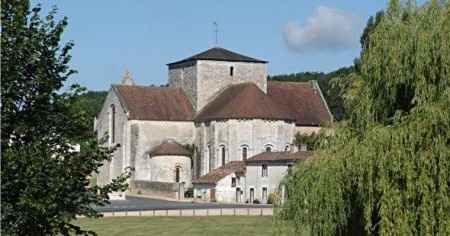 Abbaye Fontaine le Comte