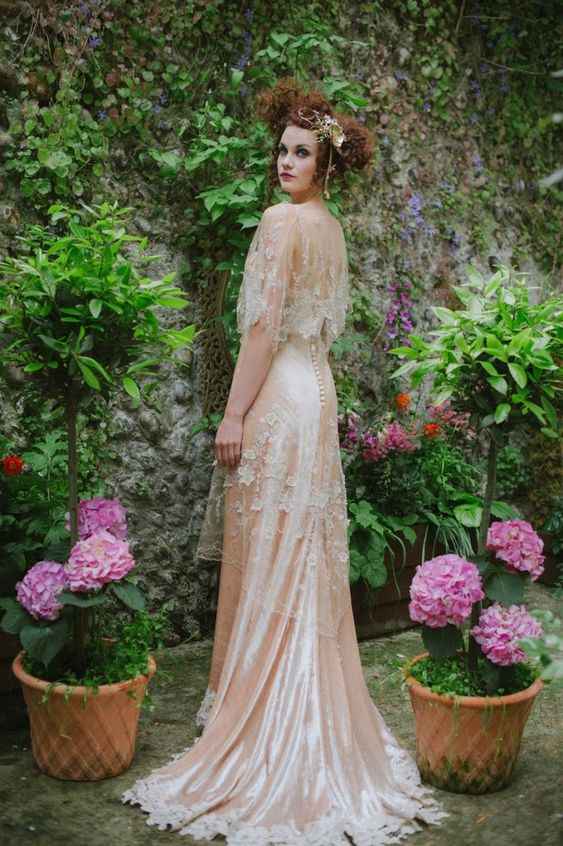 Mariage d'epoque ? Vos avis ... - 4